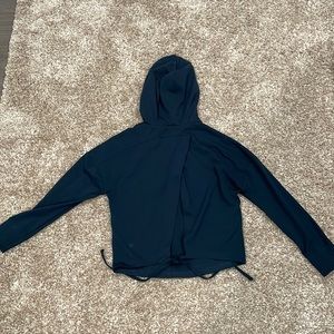 Size 6 Lululemon sweater